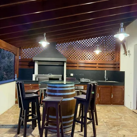 To Petrino 4 Studio- Nature, Comfort & Tradition Under One Roof Apartament *